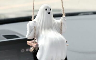Halloween Decorations for Your Car: Paint-Safe Magnets, Decals, and Interior Touches